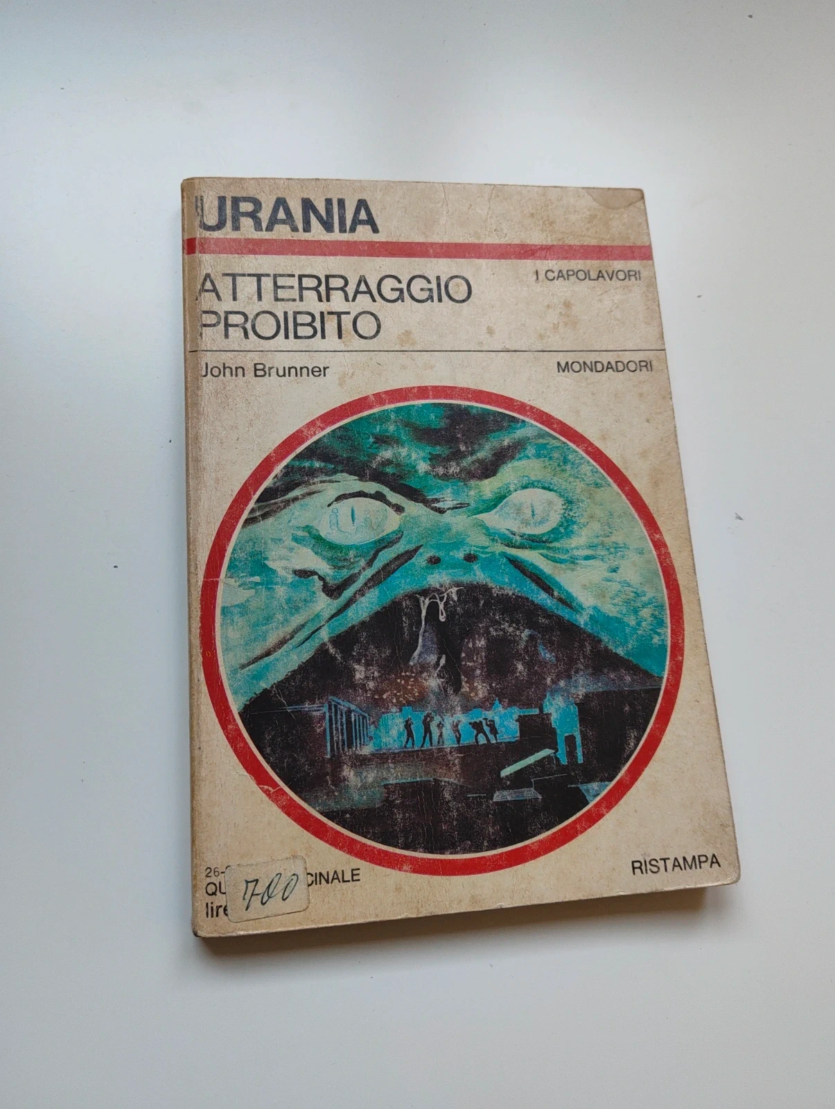 Urania N. 706 – Evasione nel caos – Jane Roberts