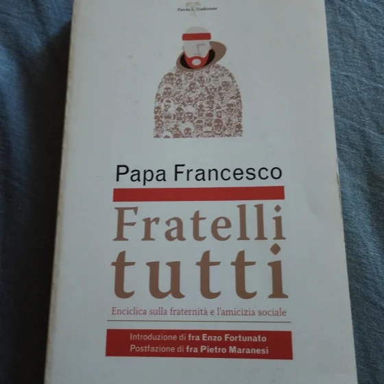 libro fratelli tutti papa francesco enciclica religione parola e tradizione