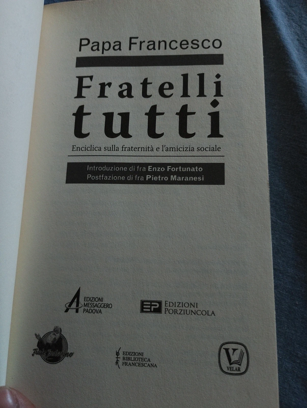 libro fratelli tutti papa francesco enciclica religione parola e tradizione
