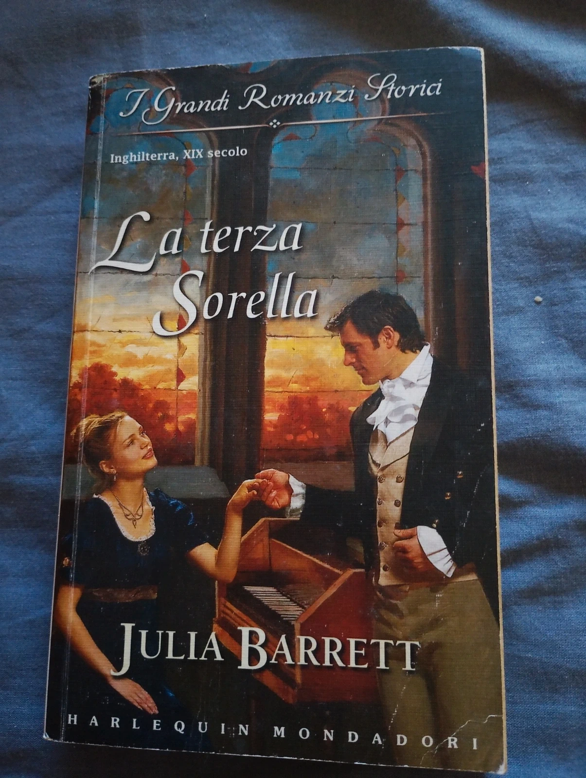 Libro "La terza sorella" - Julia Barrett (Harlequin Mondadori)