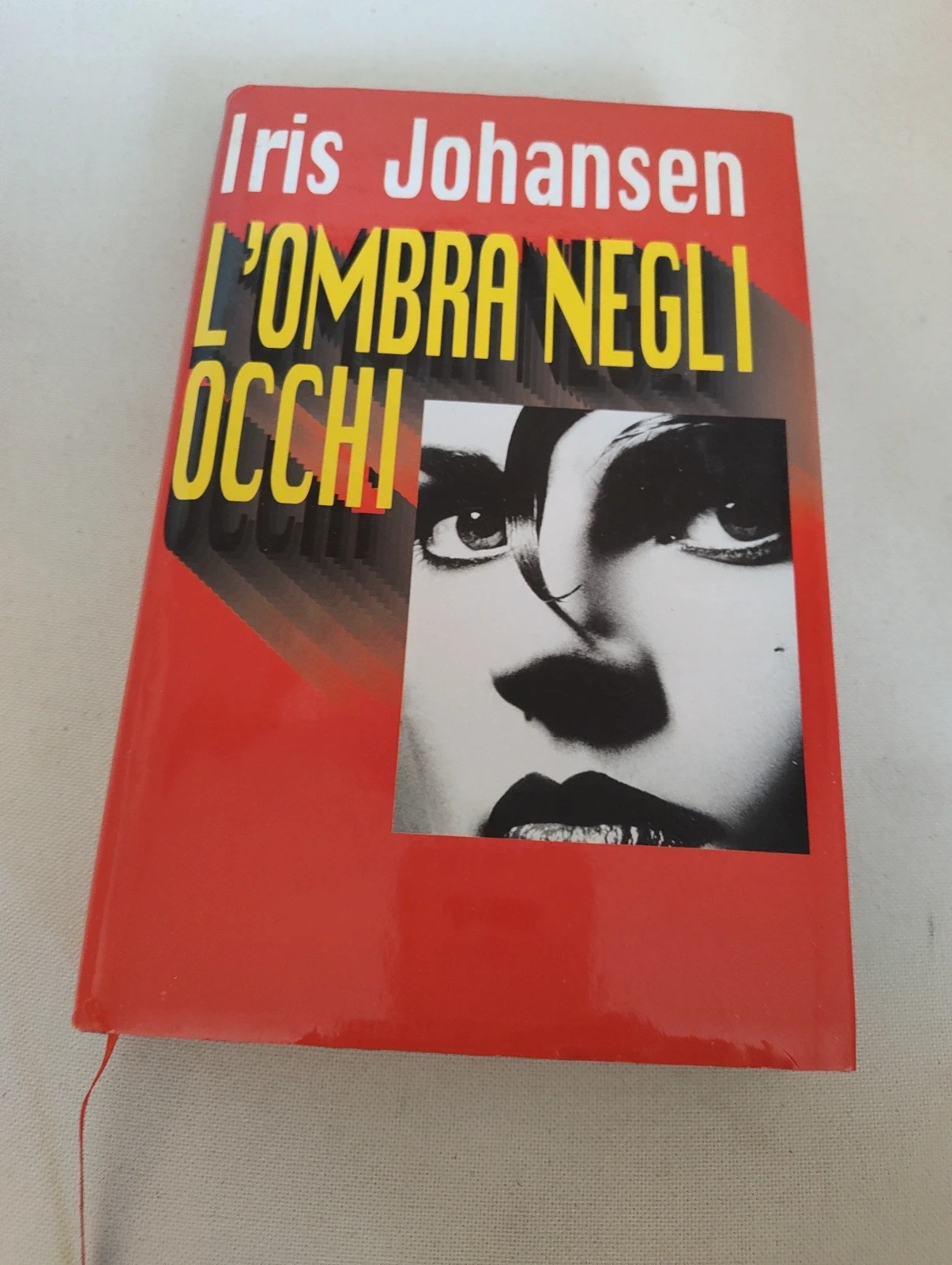 L'ombra negli occhi Iris Johansen thriller