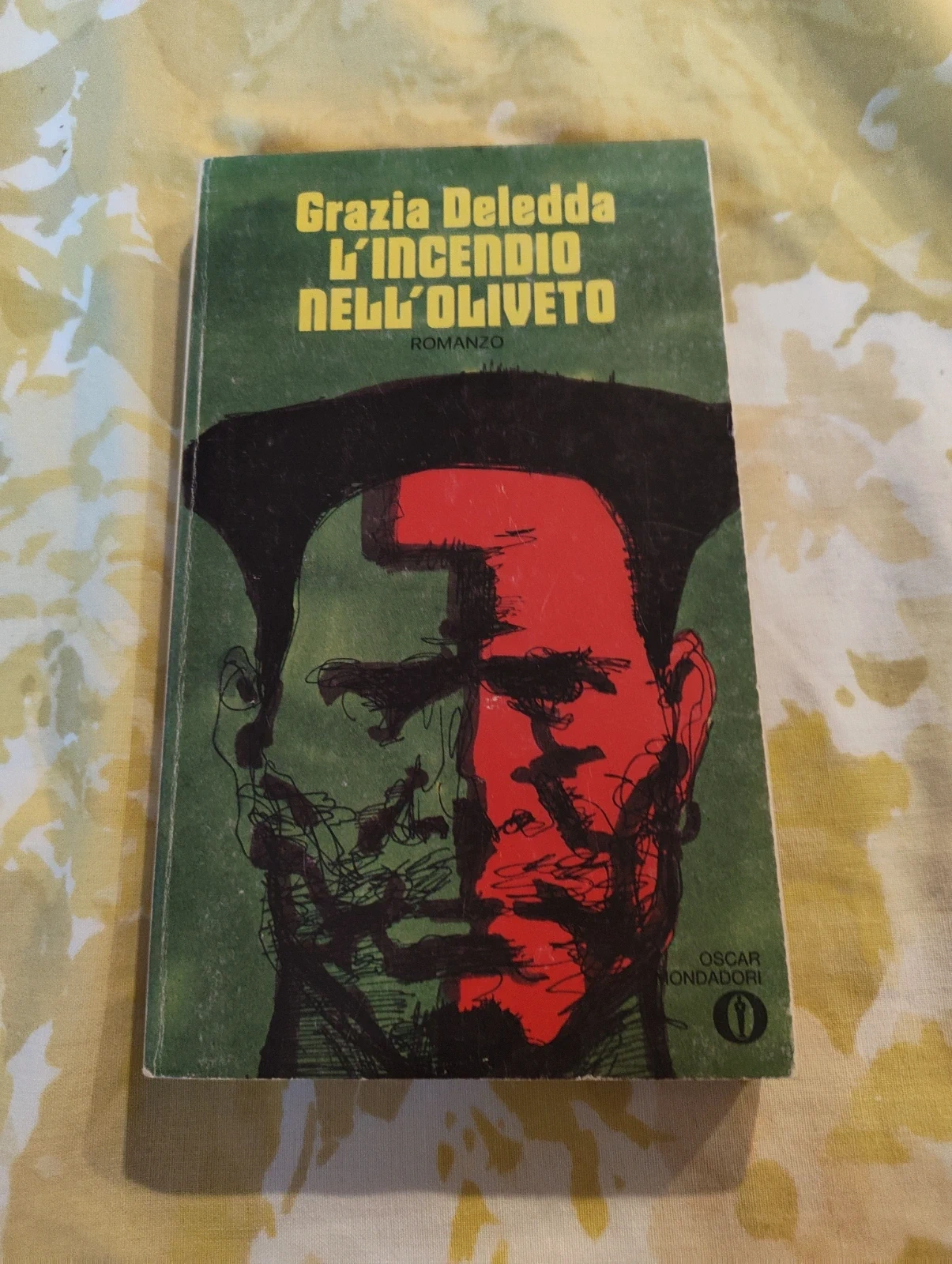 L'incendio nell'oliveto Grazia Deledda Oscar Mondadori 793 1977