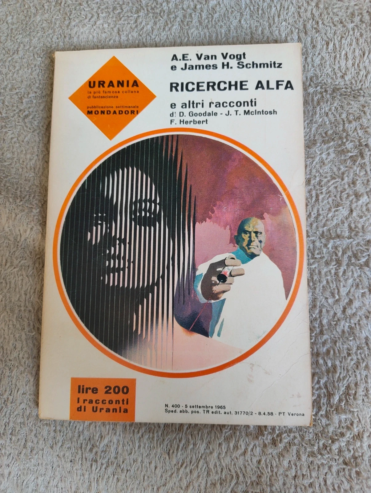 Urania 400 Ricerche Alfa - A.E. Van Vogt, James H. Schmitz - 1965