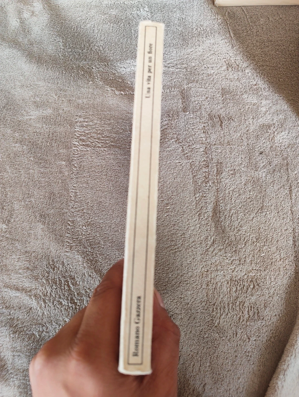 Autografato Una vita per un fiore Romano Gazzera 1974 prima edizione con dedica